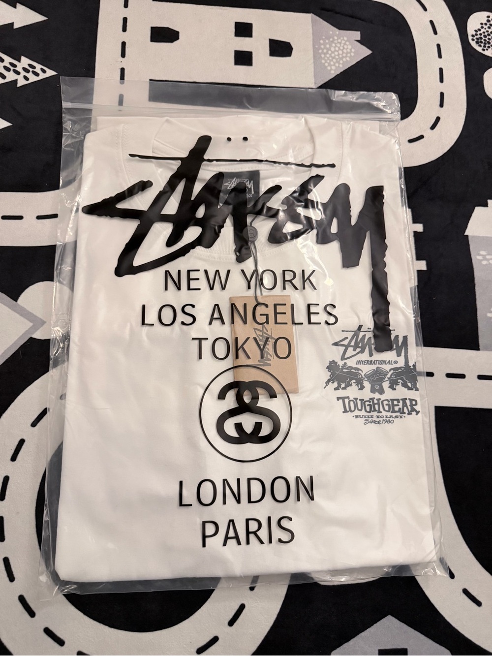Stussy ToughGear White Graphic Tee Size L - Picture 4 of 4